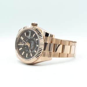 rolex sky dweller fluted bezel