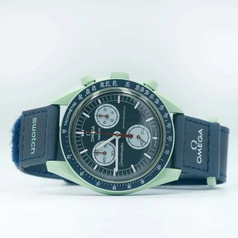 Omega Moonswatch Earth
